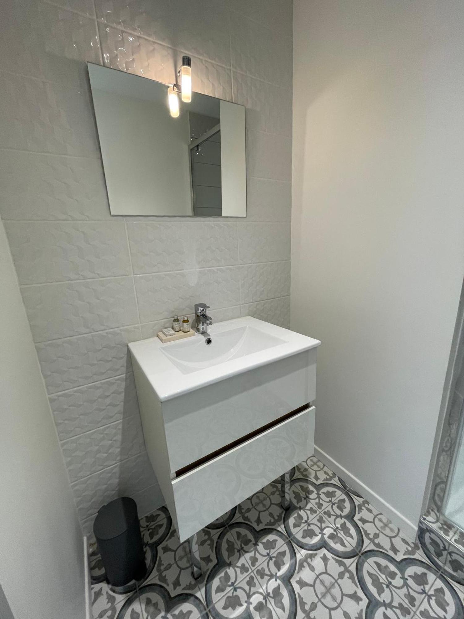 בורדו Studio Lumineux Avec Climatisation Pour 2 Personnes מראה חיצוני תמונה